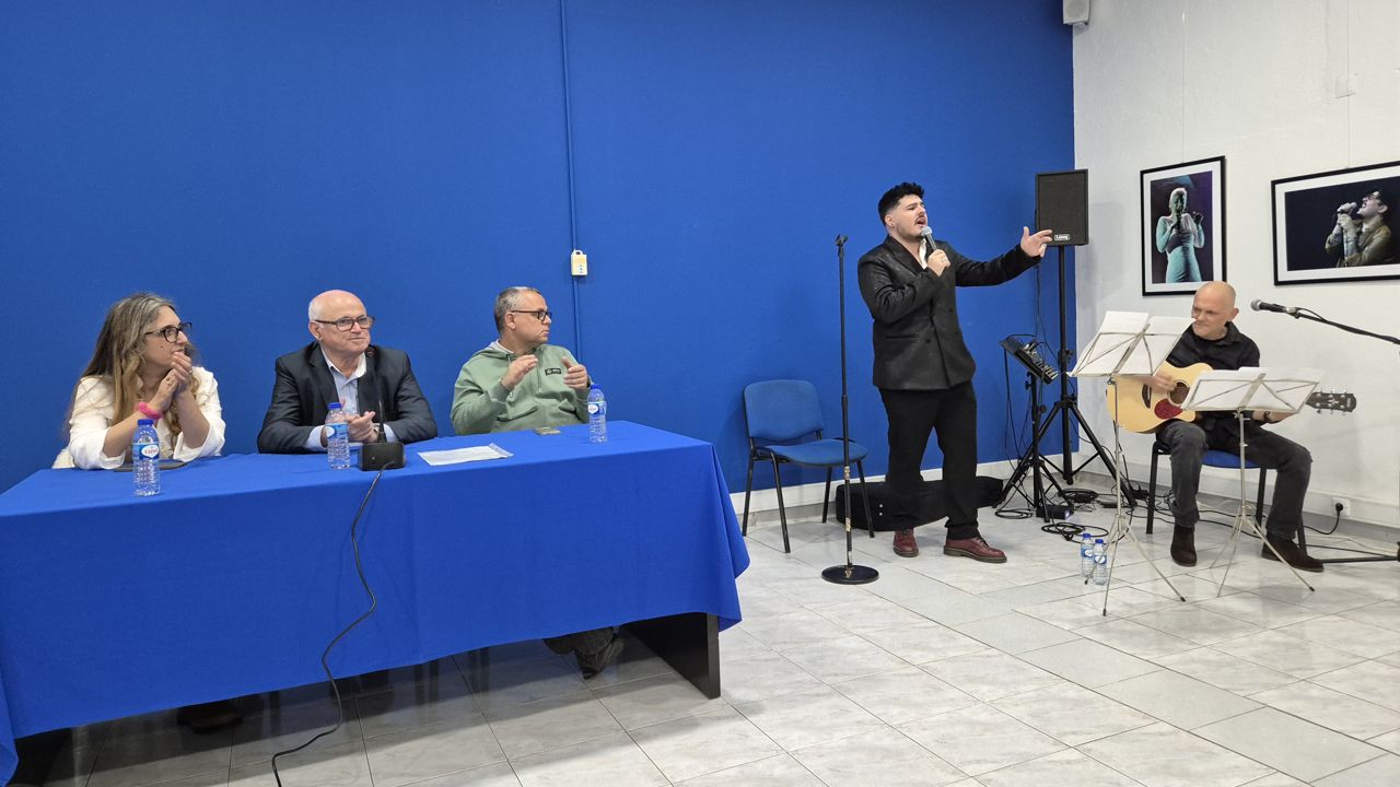Sessão Solene no Salão Nobre assinalou aniversário do 25 de Abril